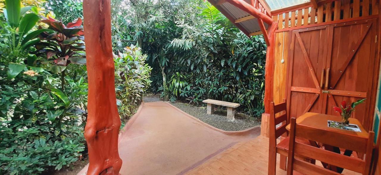 Jardin Entre Montanas Bed & Breakfast Bijagua Exterior foto