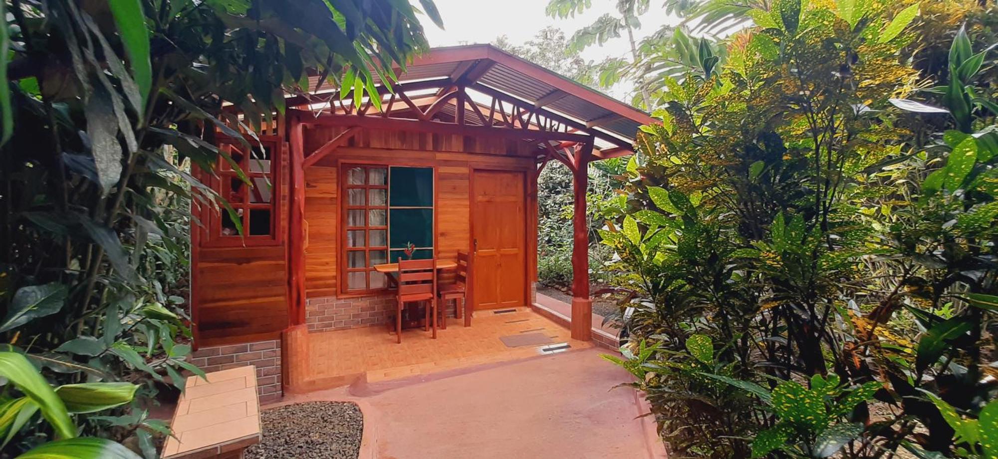 Jardin Entre Montanas Bed & Breakfast Bijagua Exterior foto